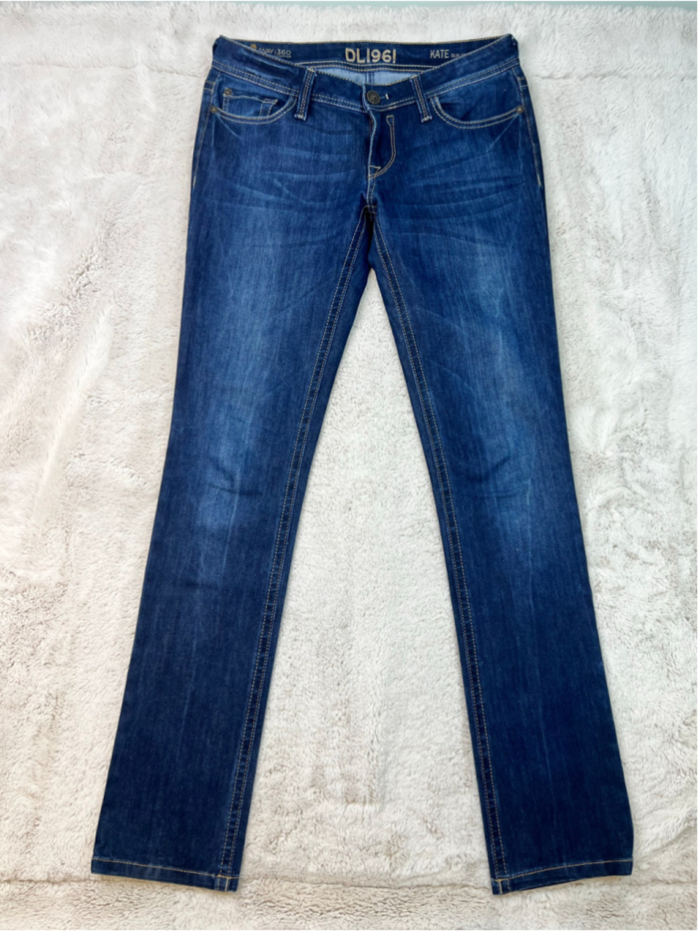 DL1961 Kate Slim Straight Leg Jeans Womens Size 29 4-Way 360 Stretch Comfort